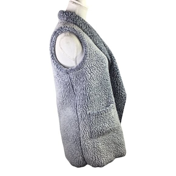 Koolaburra Ugg Sherpa Vest Two Tone Blue White Frosted  Fuzzy Cozy Long Size XS - Picture 3 of 11
